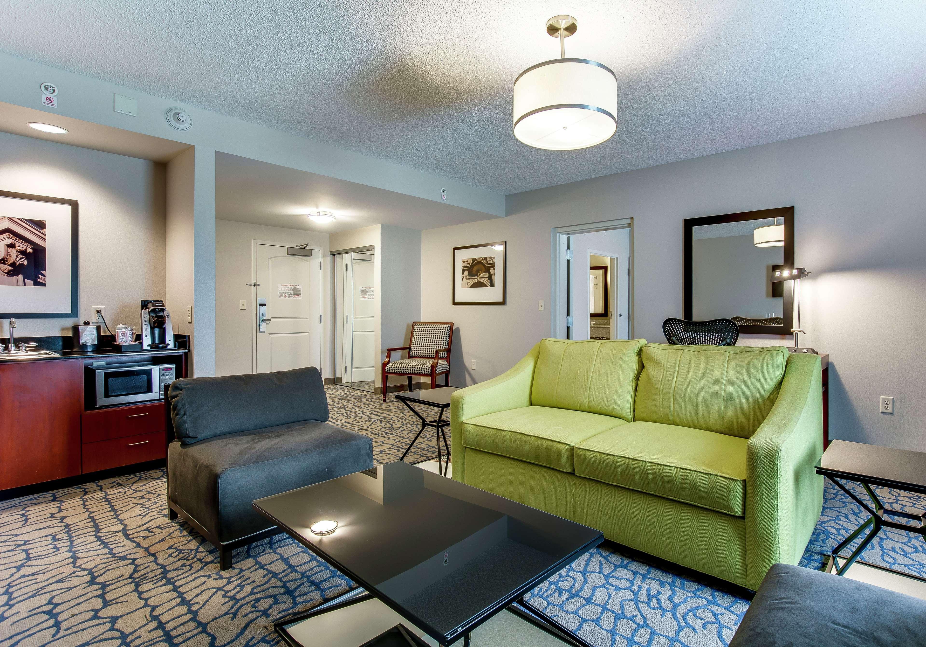 Hilton Garden Inn Louisville-Northeast Esterno foto