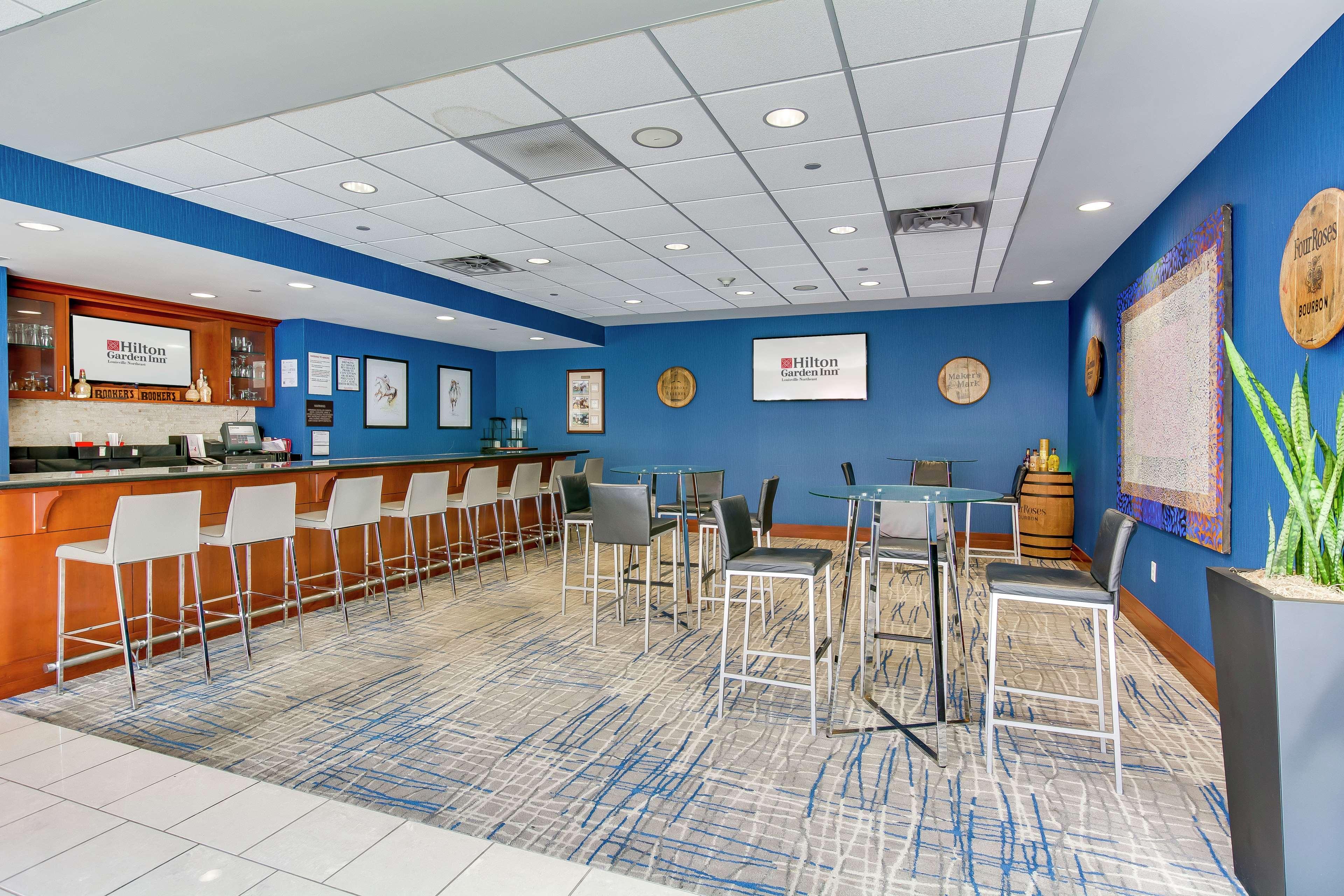 Hilton Garden Inn Louisville-Northeast Esterno foto