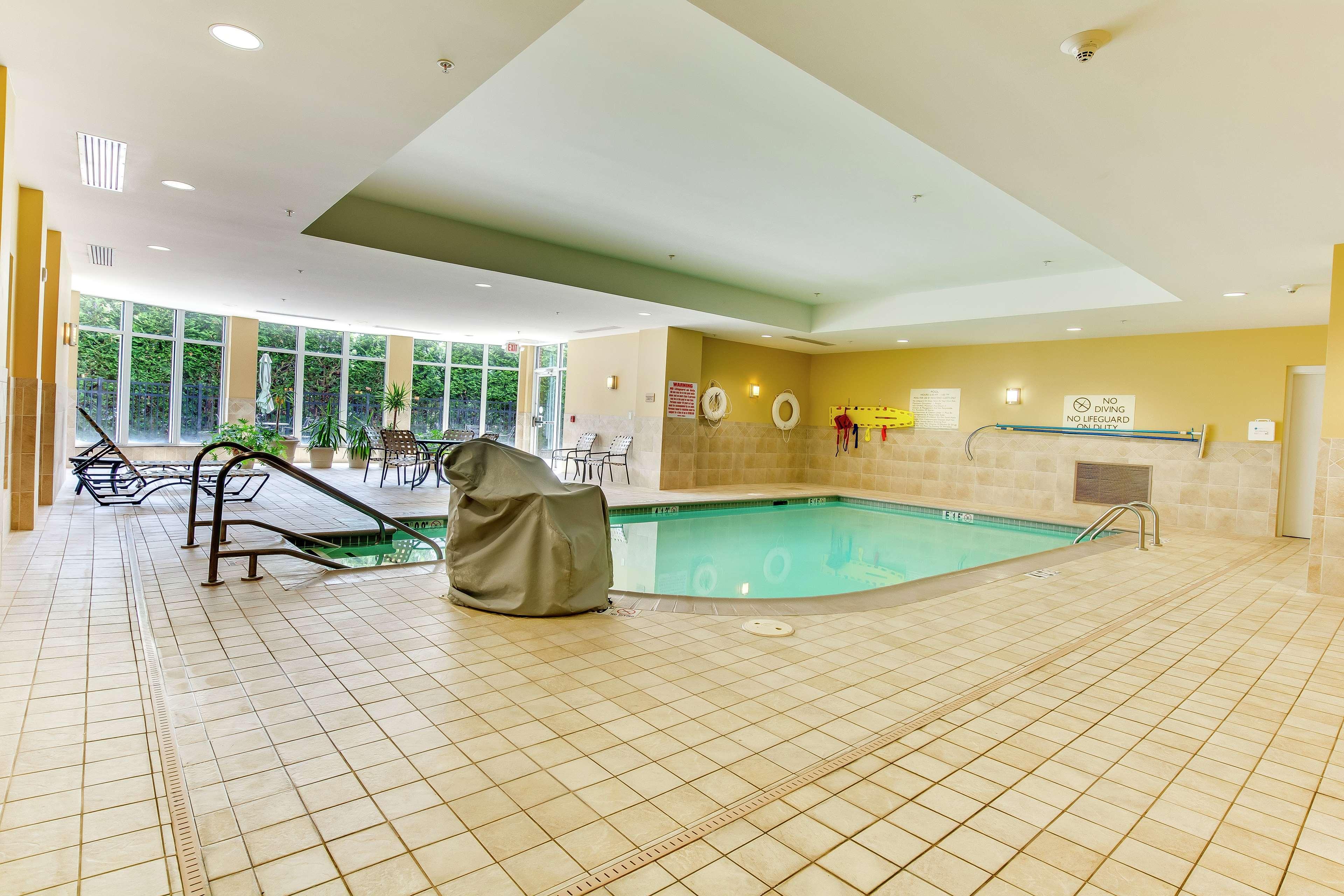 Hilton Garden Inn Louisville-Northeast Esterno foto