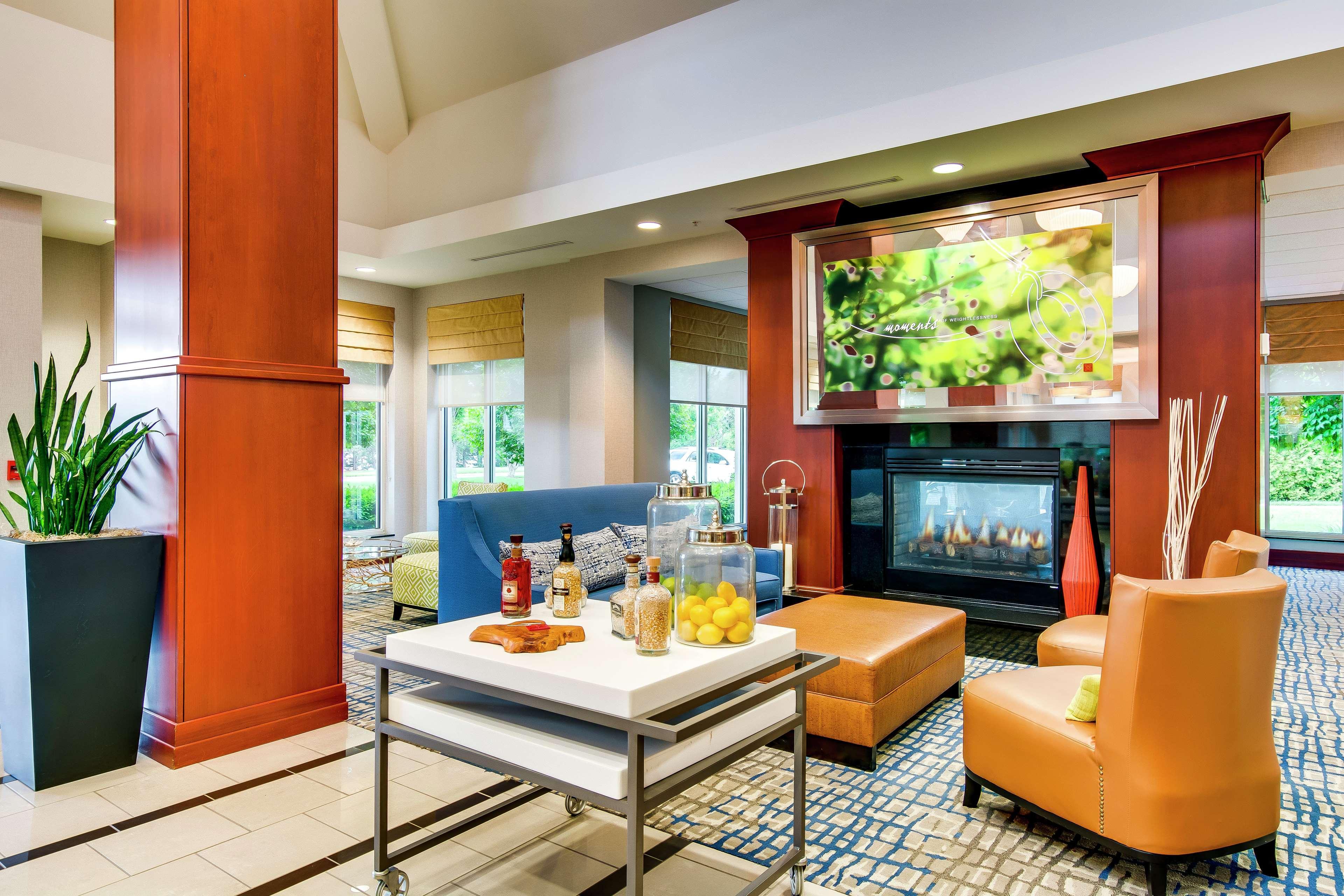 Hilton Garden Inn Louisville-Northeast Esterno foto