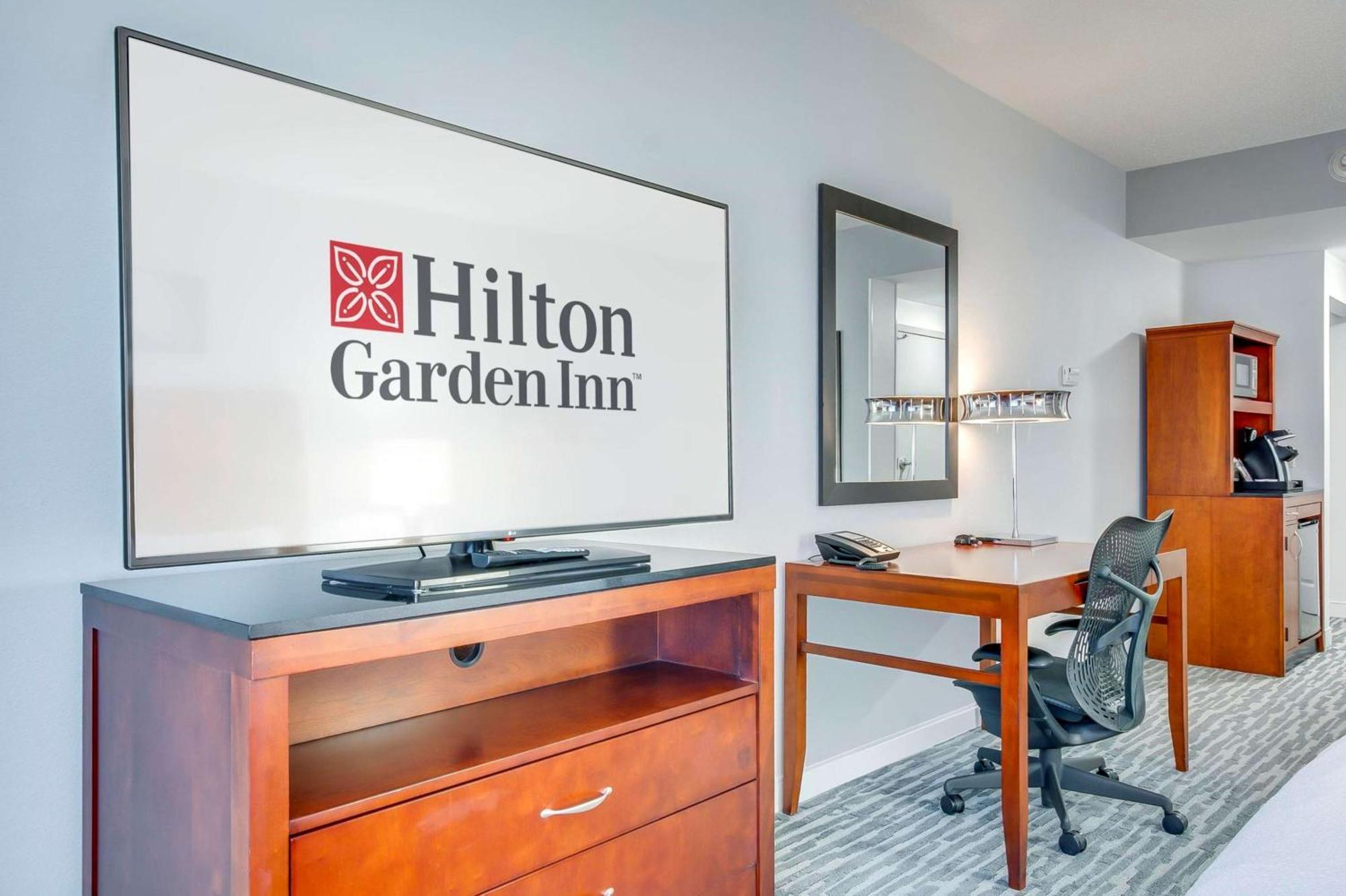Hilton Garden Inn Louisville-Northeast Esterno foto