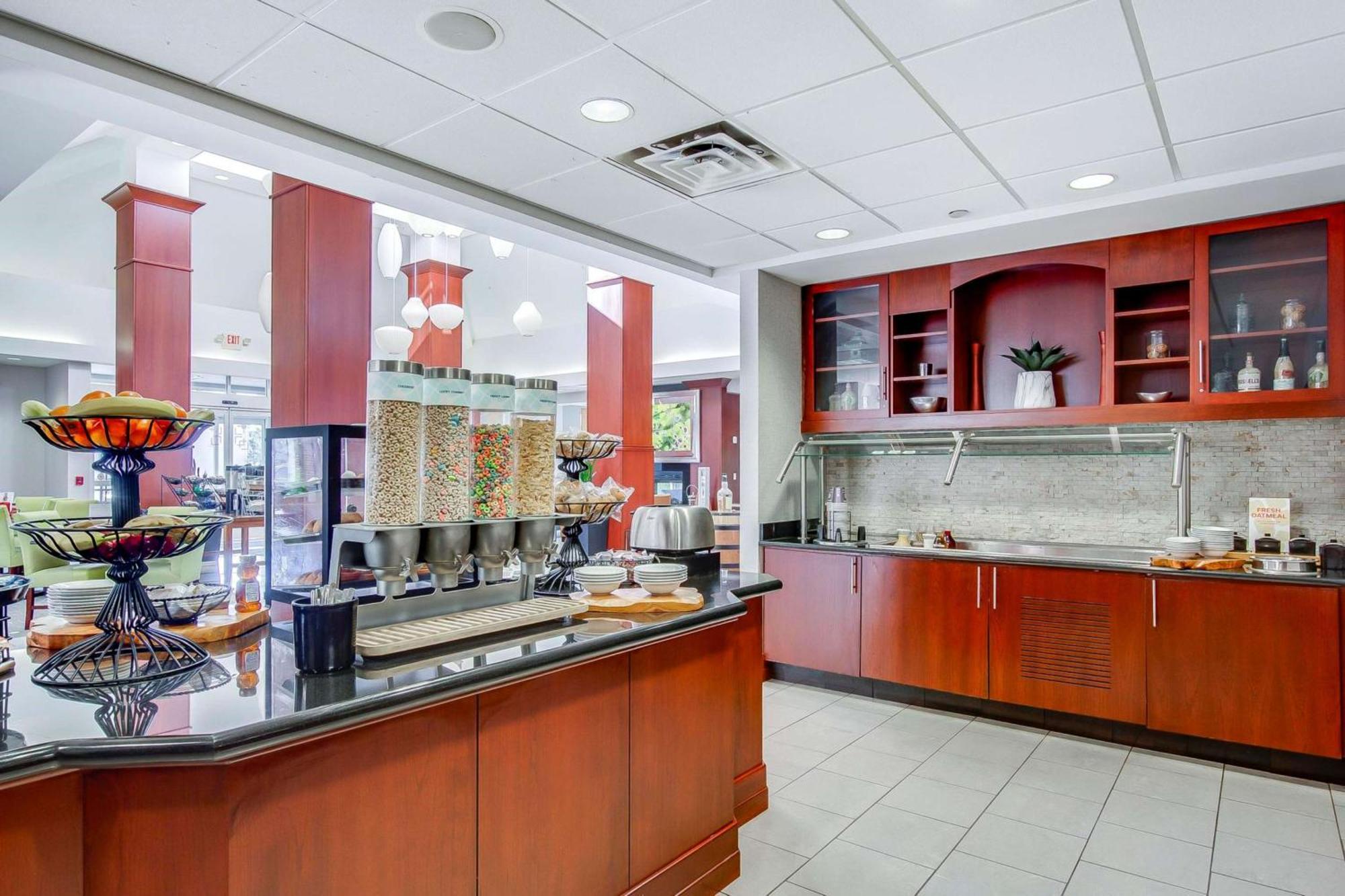 Hilton Garden Inn Louisville-Northeast Esterno foto